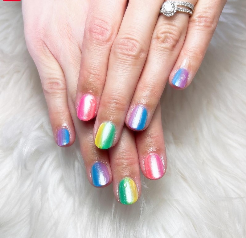 rainbow chrome short nail design