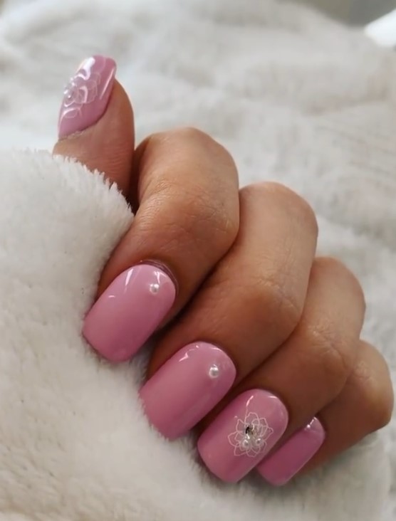 Pink short nail designs