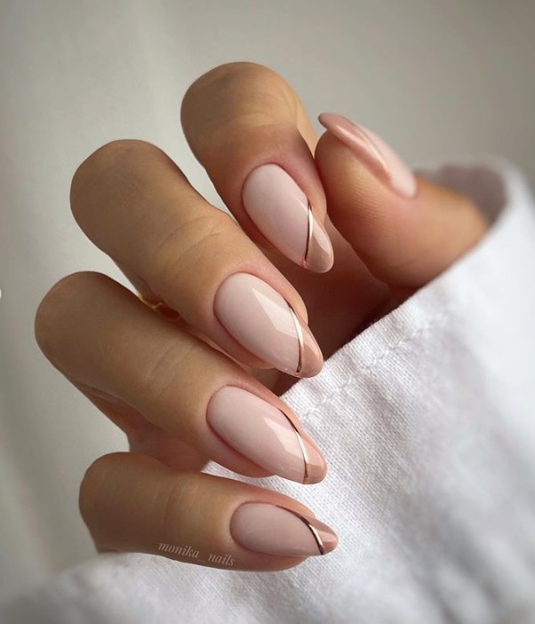 Cute Almond Nails with brown tips