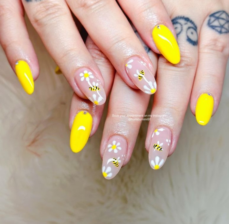 Neutral and Yellow Bee nails