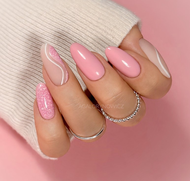 Neutral and Pastel Pink Nails