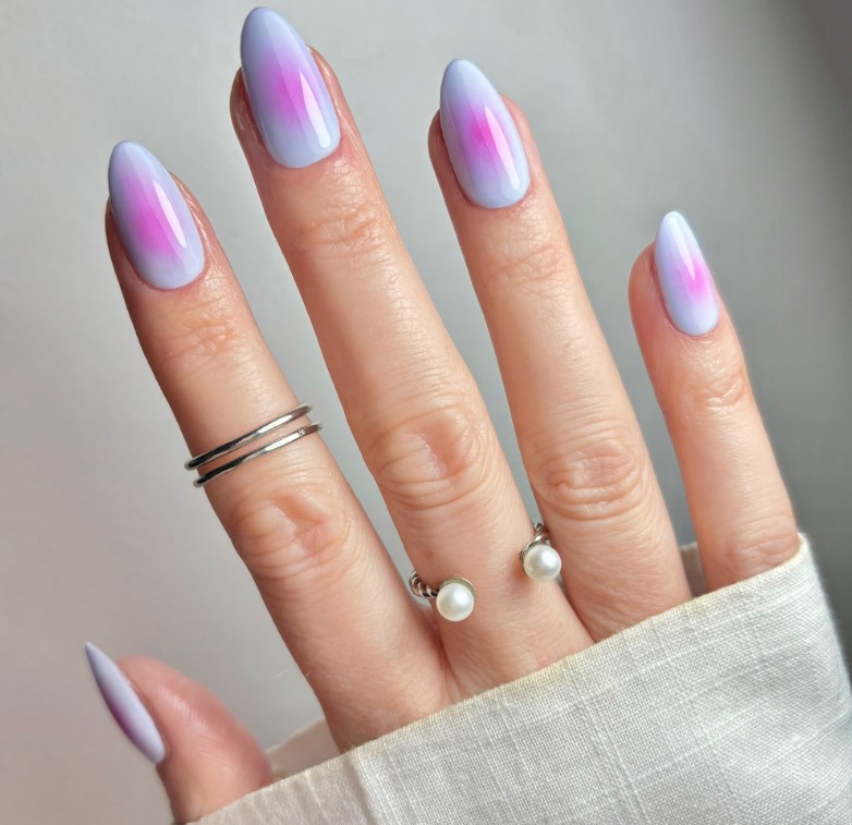 Beautiful aura nails 