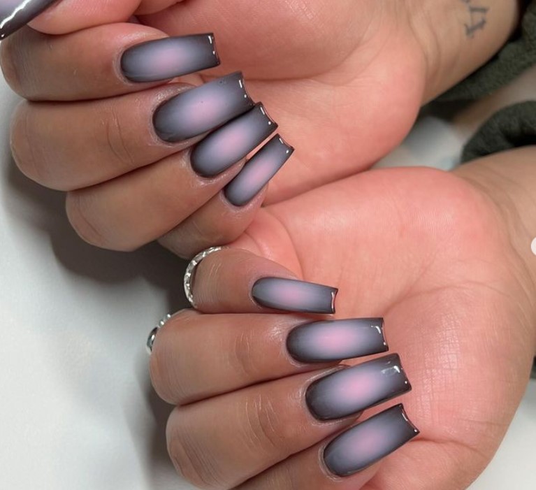 Grey aura nails 