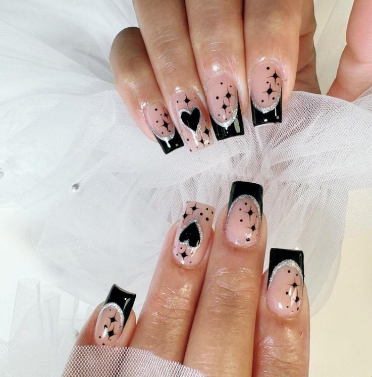 classy black nail ideas