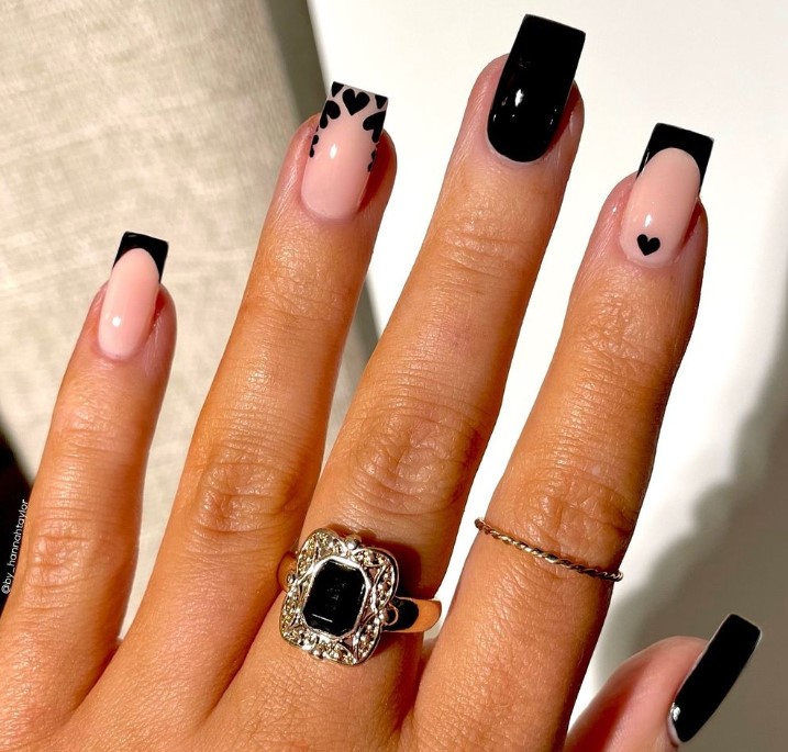 classy black nail ideas