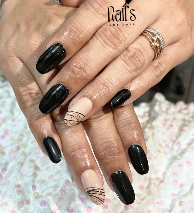 classy black nail ideas