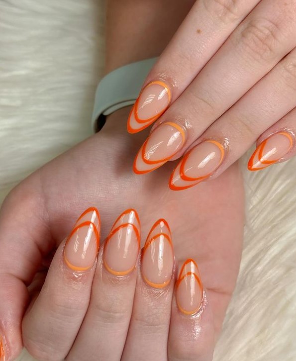 Almond shape French nails