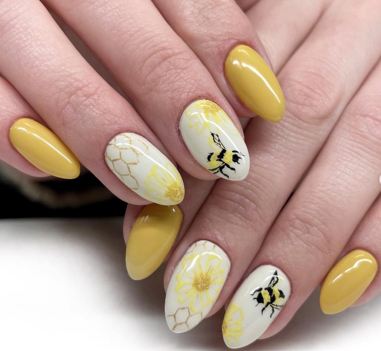 pale yellow and black design