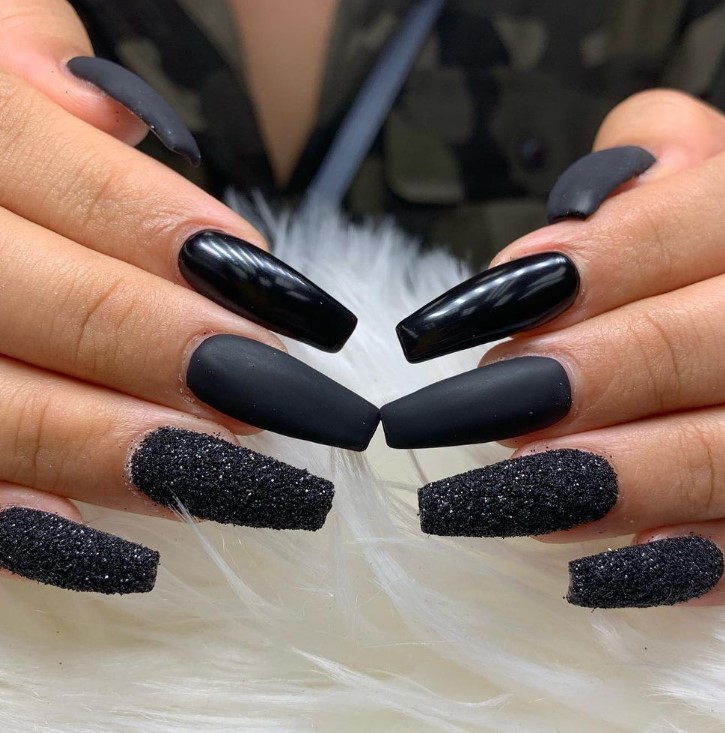 Black Coffin With Simmer and Matte Nails 