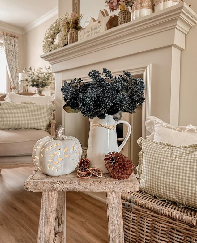 Classy Autumn and Fall Decor