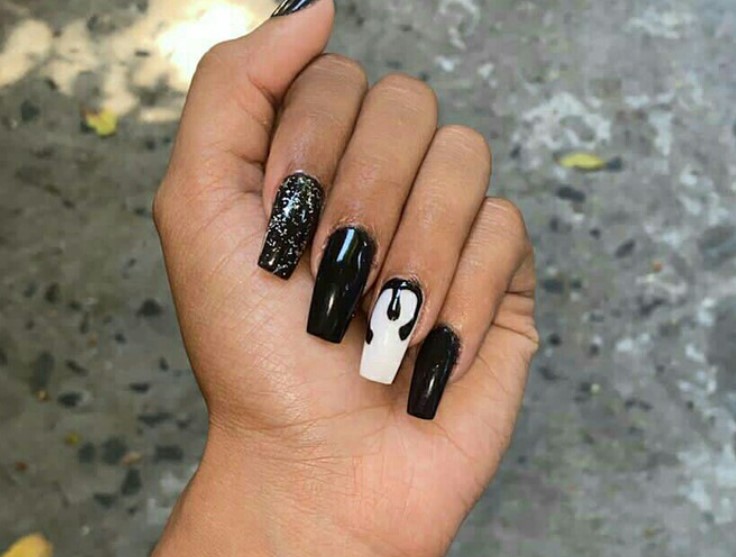 Mix and Match Black Dripping Nails