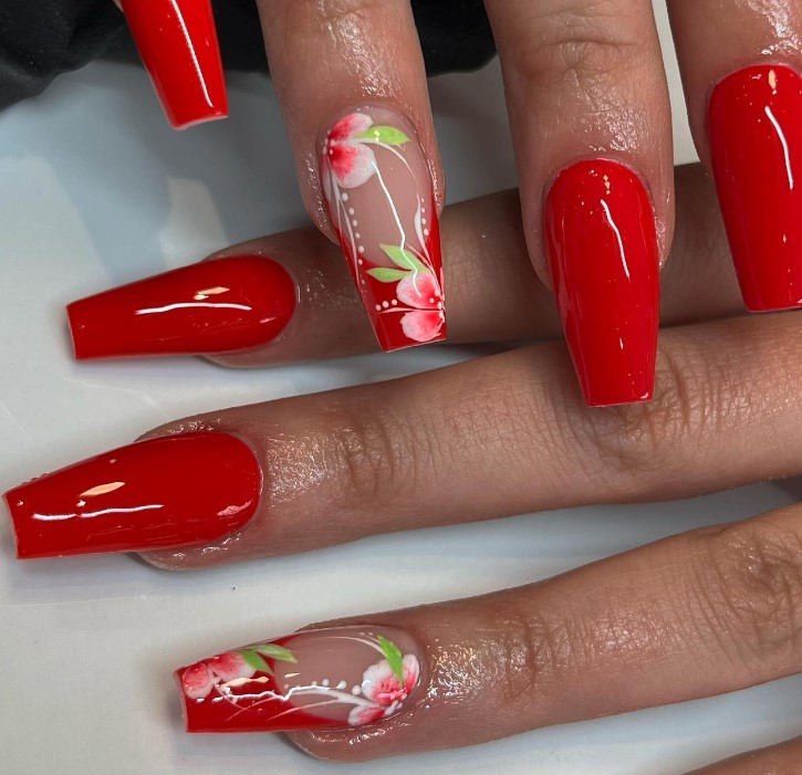 Red Nails and flower