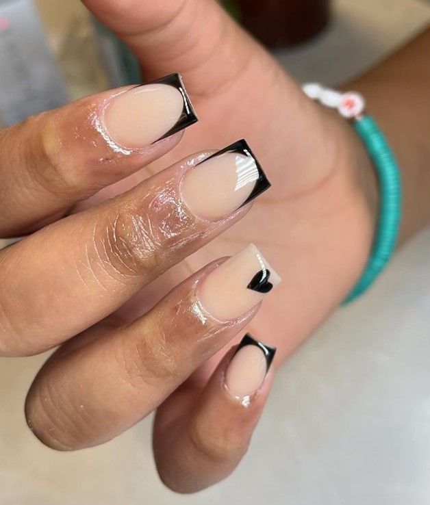 Super clean short nails