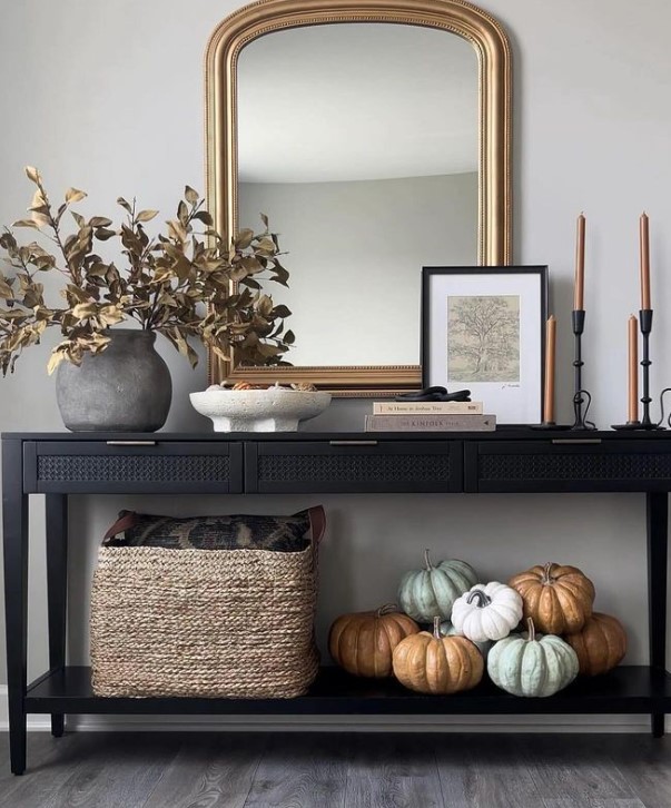 Beautiful Fall Pumpkin Decor