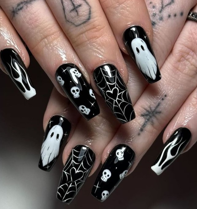 Black Nails with GHOSTS nad Flames