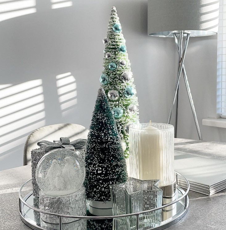 Christmas Table Tray Decor