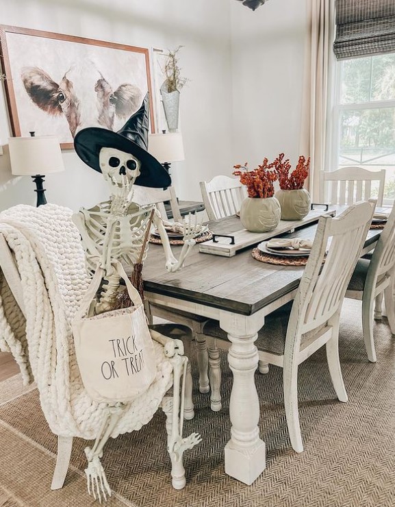 Dining Table Halloween Decor