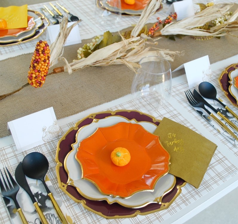 Thanksgiving Dining Table Decorations